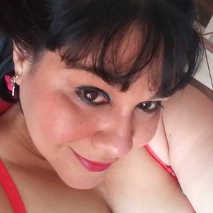 Model - valen curve jueguete