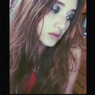 Model - MiaLennox bigboobs