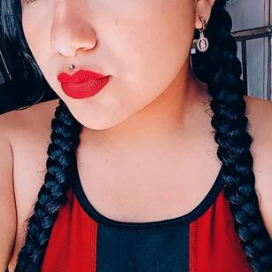 Model - Penelope Star plug