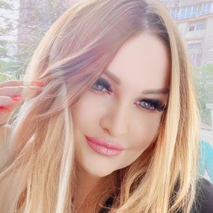 Model - BritneyStone blowjob