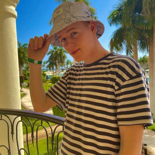 Model - 69hot boy69 18