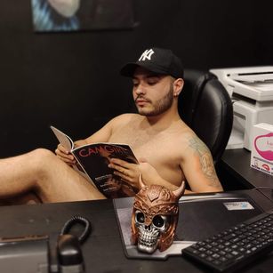 Model - oxiris Bigdick