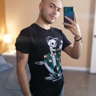 Model - oxiris hairychest