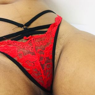 Model - Bustyzii squirt