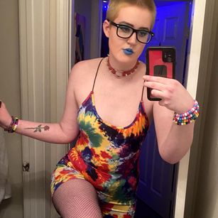 Model - Sunshine Davidson nerd