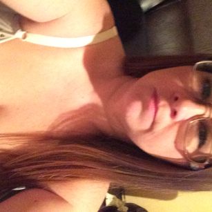 Model - NaughtyDelish milf