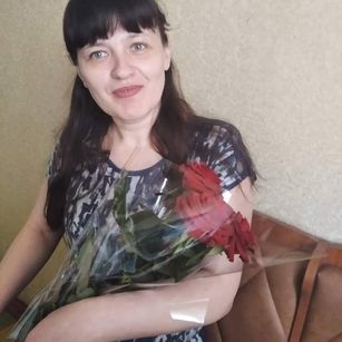 Model - SaraGold cute