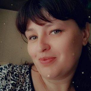 Model - SaraGold nice