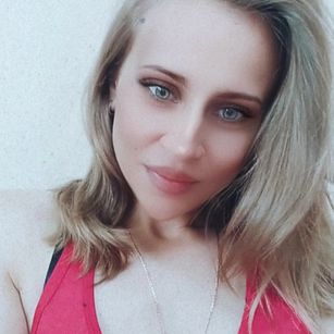 Model - Sweet buns outfit