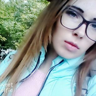 Model - NimfaGoes dirtytalk