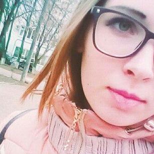 Model - NimfaGoes dance