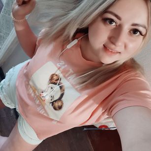 Model - Katrina tits