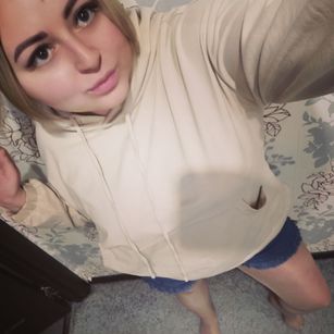 Model - Katrina tits