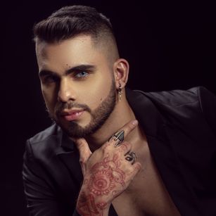 Model - Angel_Davis dildo