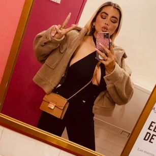 Model - khloeferrari07 sucktoy