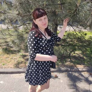 Model - SaraGold cute