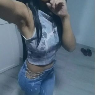 Model - Emily Paige cei