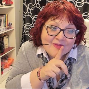 Model - Martha Mills hugetits