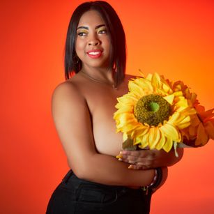 Model - Fiore-fry69 taste