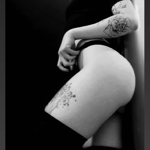 Model - Kelly deepthroat