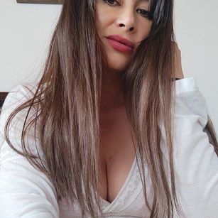 Model - Isabella sensual