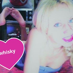 Model - whisky phone