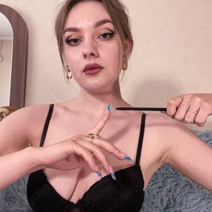 Model - Diona Delight footfetish