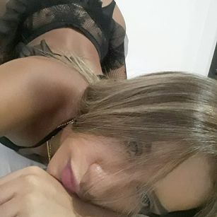 Model - LeiahSchwarz ass