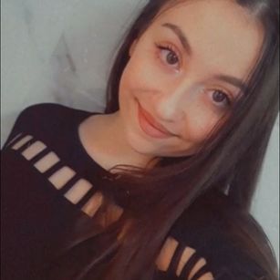 Model - IsaBellaPalmers stockings