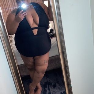 Model - krazykittykc BBW