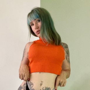 Model - AURYBUNNYX piercing