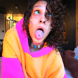 Model - Nessa Grid LUSH