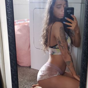 Model - RoseTyler69 natural