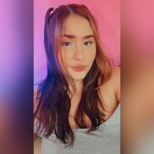 Model - VALERY SOFIA curvy