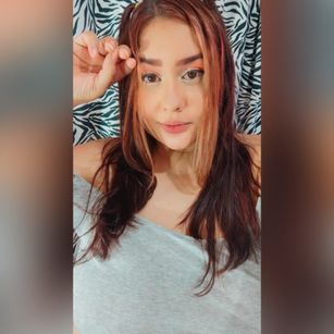 Model - VALERY SOFIA curvy