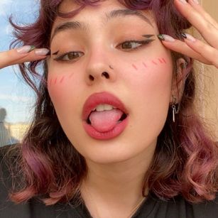 Model - Curly_girl student