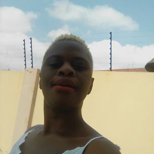 Model - ZIPORA lovely