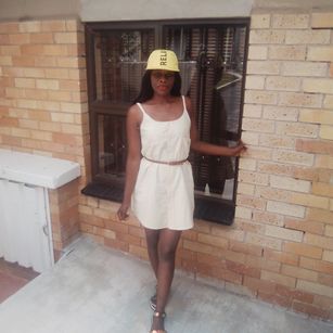 Model - ZIPORA beatifull