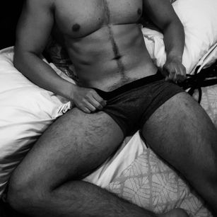 Model - honeyhot eatcum