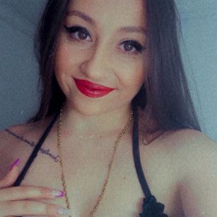 Model - IsaBellaPalmers short