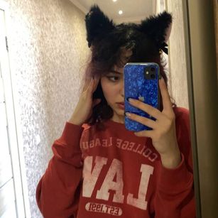 Model - Curly_girl young