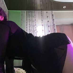 Model - Curly_girl squirt