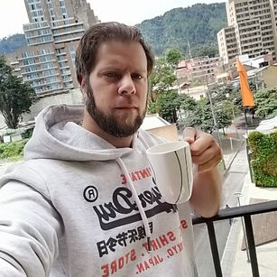 Model - MASTER BRUCE domination