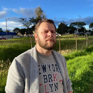 Model - MASTER BRUCE slave