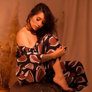 Model - MILA KOSLOV latina