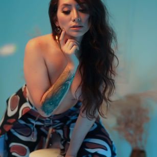 Model - MILA KOSLOV dildo