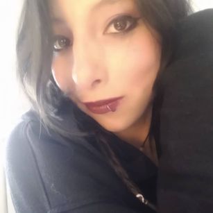 Model - scarlettoshi amigable