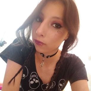 Model - scarlettoshi carismatica