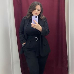 Model - LunaRoub bigtits