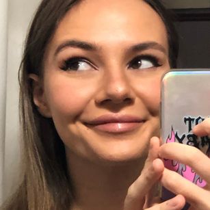 Model - Phoebe Miller bush